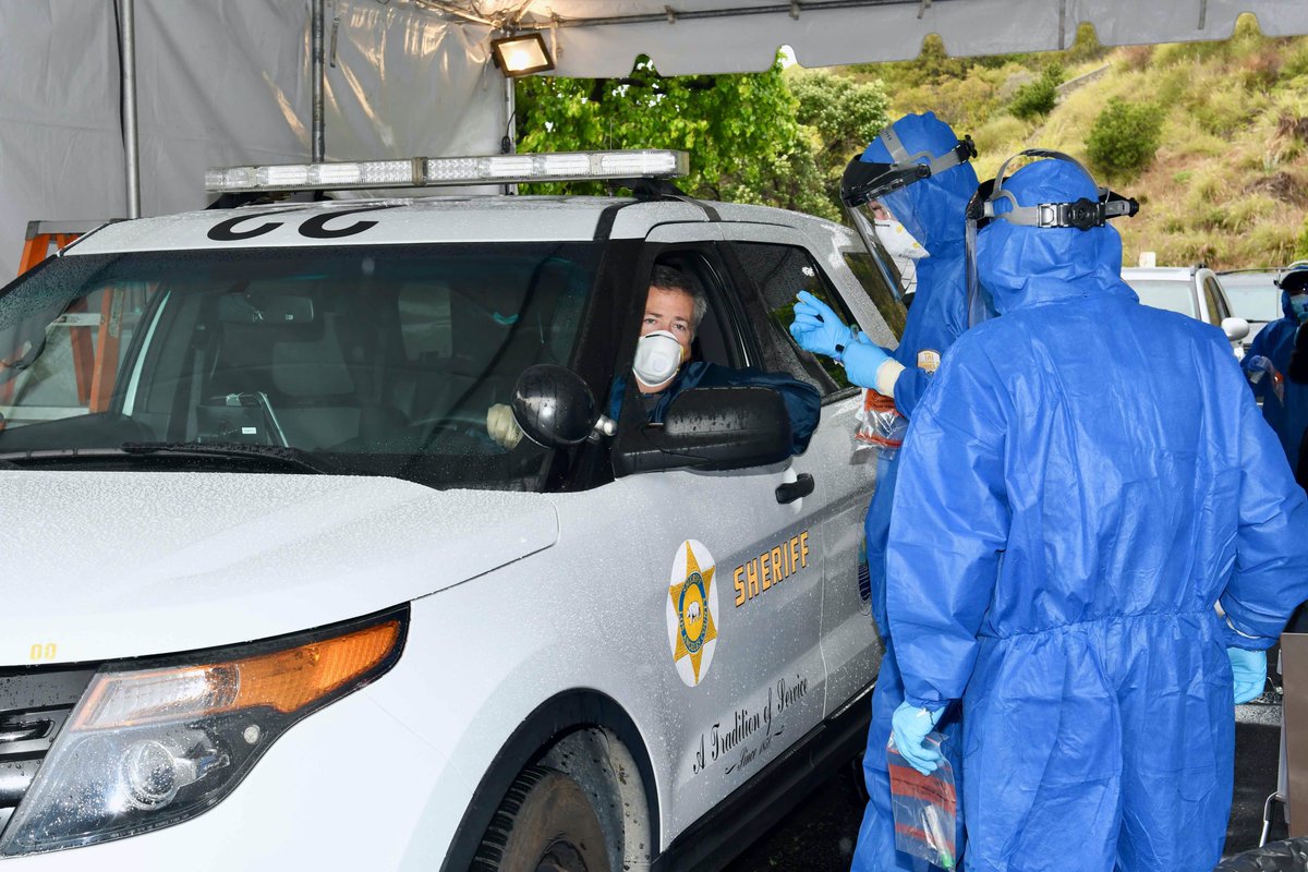 JulieEllerton's tweet photo. COVID-19 DRIVE THROUGH TESTING MALIBU
@CoreResponseOrg, w @CityMalibu & @DrBenya #MalibuMedical, free #COVID19 testing for #FirstResponders & #essentialworkers.🙏
#drivethroughtesting #healthcareheroes #CORE #socialdistancing #Itstartswithus #flattenthecurve #malibu https://t.co/TzZpDa42f5