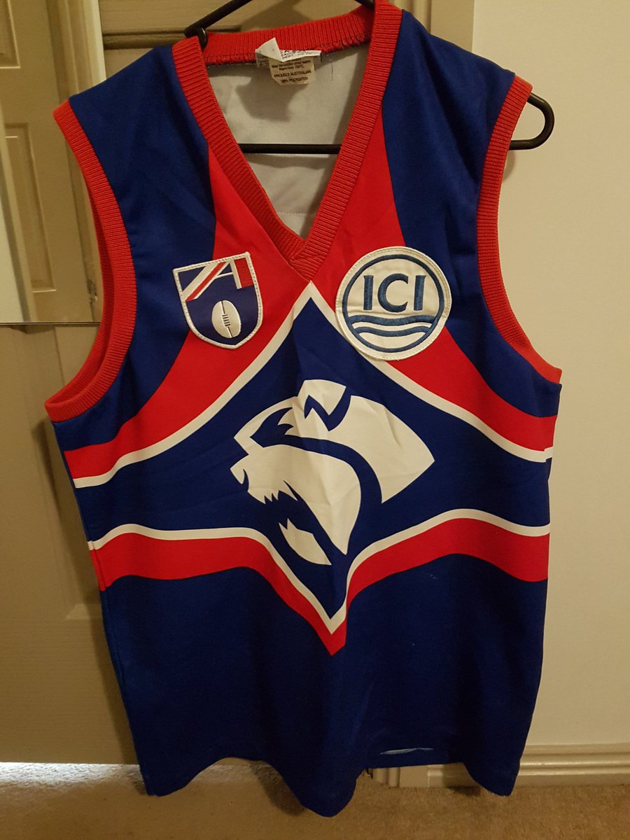 In my boredom I've dug out some of my fave old school jerseys / Guernseys and thought I'd share them. I'll start here: Diamond Dogs and Doggies b-ball jersey.