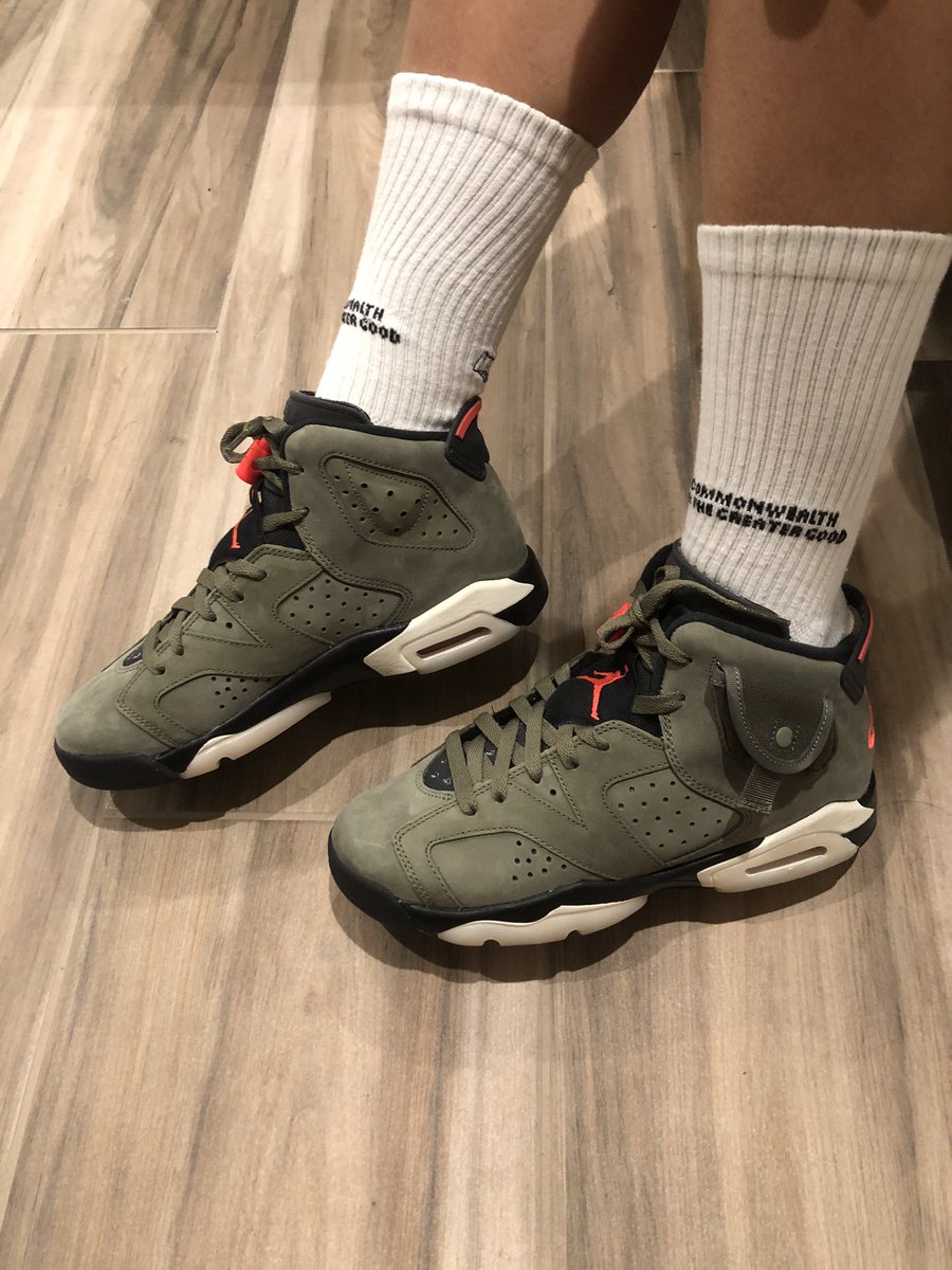 travis scott jordan 6 on feet