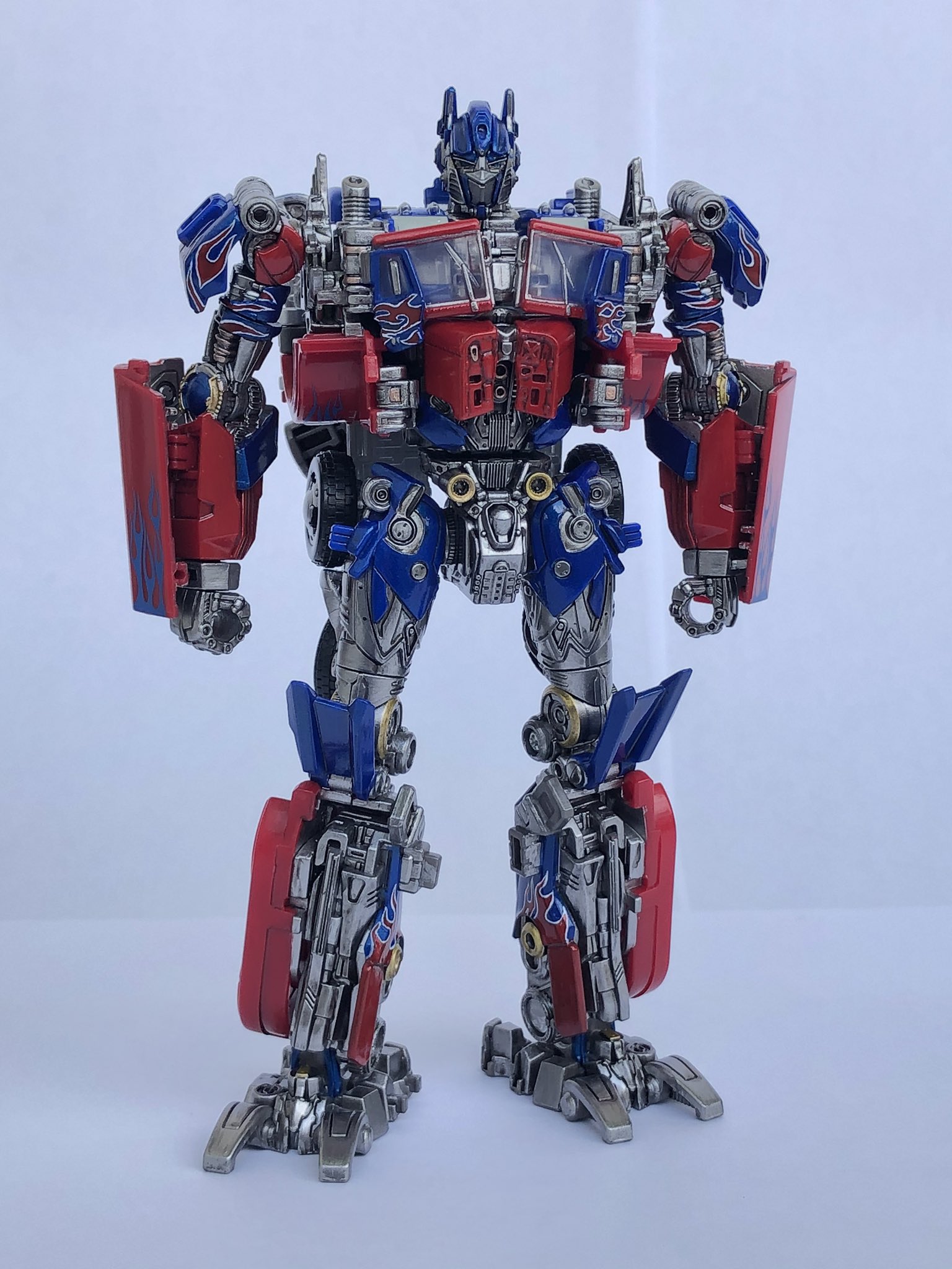 トランスフォーマー オプティマスプライム リペイント 61XLRGlE4dL._UF350,350_QL50_.jpg