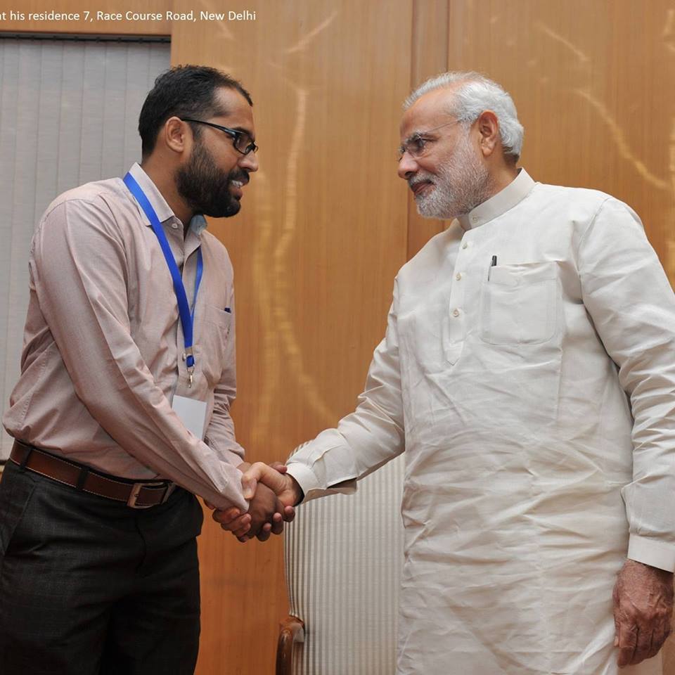 amarhindu's tweet photo. #SanghiTwitter 
On 1st July 2015, Invited to meet my God Shri 
@narendramodi ji for my contribution during #GE2014
a memorable and inspirational moment

@Sumiran_KVS @manthriji @AbodeOfLakshmi @TajinderBagga @ShefVaidya @jvidyasagar @shashidigital @rishibagree @sri9011 https://t.co/cwPYoDzFpO