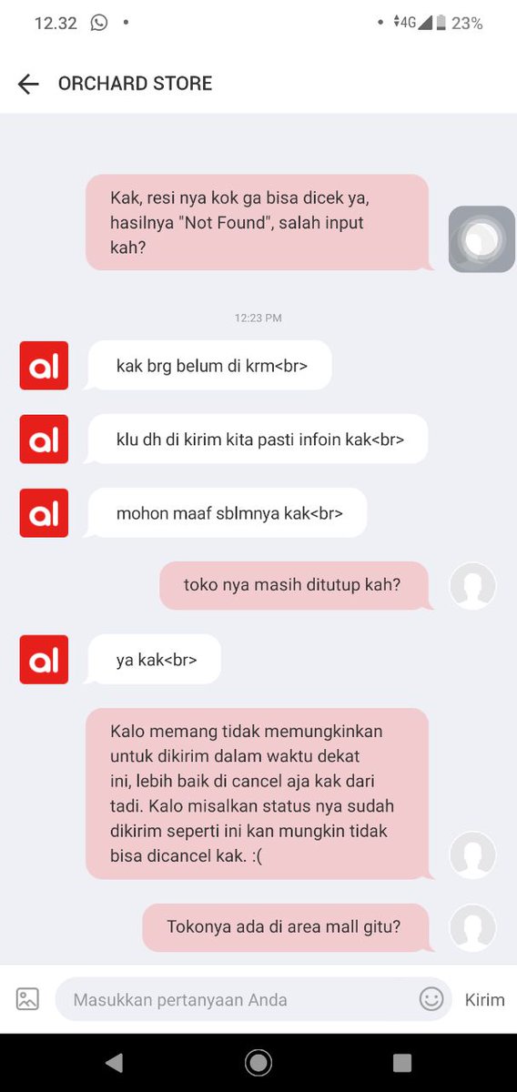 pramuditha_dita's tweet photo. @akulakuID Selamat pagi, saya ada keluhan sudah telepon Call Center 2 kali namun selalu diputus. Min, saya order barang dan status pemesanan nya sudah dikirim pihak kurir namun setelah dicek no RESI nya, not found, setelah ditanyakan ke merchant nya katanya memang belum dikirim. https://t.co/kRPvSBgGcU