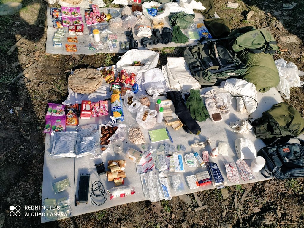 List of weapons / ammunitions / items recovered:AK 47s, hand grenades, Garmin GPS, Mobile phones, under barrel grenades, Icom wireless, jackets, watch, headphones, first aid kits, ready made Chapatis etc..  @adgpi #Kupwara  #JammuAndKashmir {End of thread}