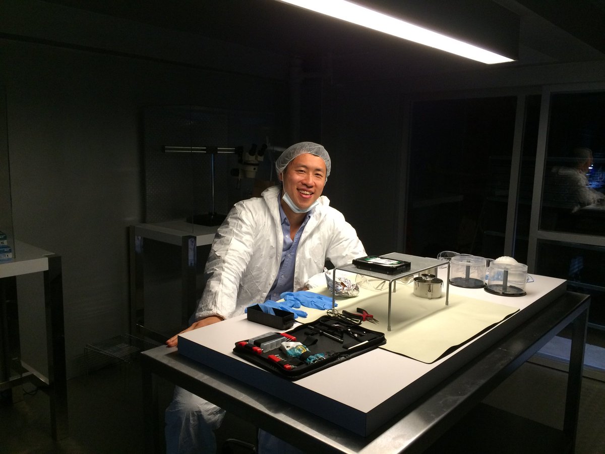 mr_rewatch's tweet photo. Stephen Lin joins Mr. Rewatch to talk all about Hamburger Man! Find Stephen on instagram at mrstephenlin #mrrobot #Hamburgerman https://t.co/tRWu0LyuQT https://t.co/cXL5hXFZoT