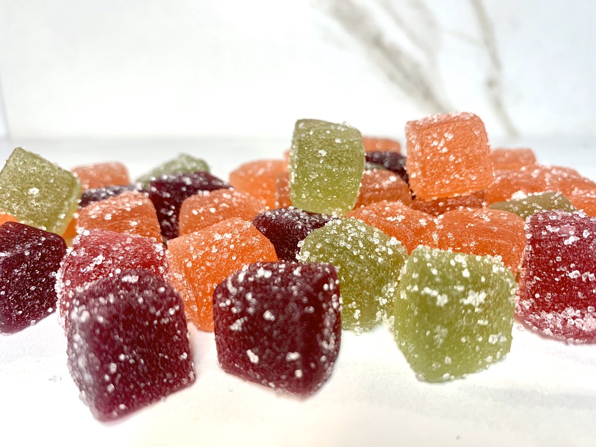 Dro_Hannah's tweet photo. Relax, fight inflammation and maximize your sleep cycle with these gluten free, vegan friendly CBD gummies (0% thc) 😘 #melaninminerals #cbdbites #cbdgummies #cbdedibles #cbd https://t.co/6CCxPKdU6t