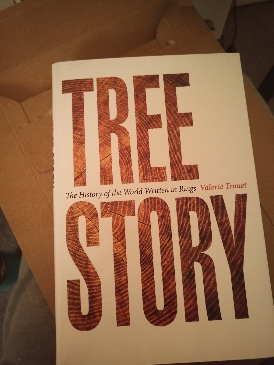 It finally arrived!! Day before my proposal defense talking about 🌲💍and streamflow reconstructions - I take this as a good sign  - can't wait to read it tomorrow @epispheric