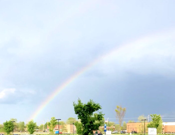 LangstonDC's tweet photo. @KaceyMusgraves showing her support in these trying times 💕 🌈 https://t.co/eCZb4nImdy