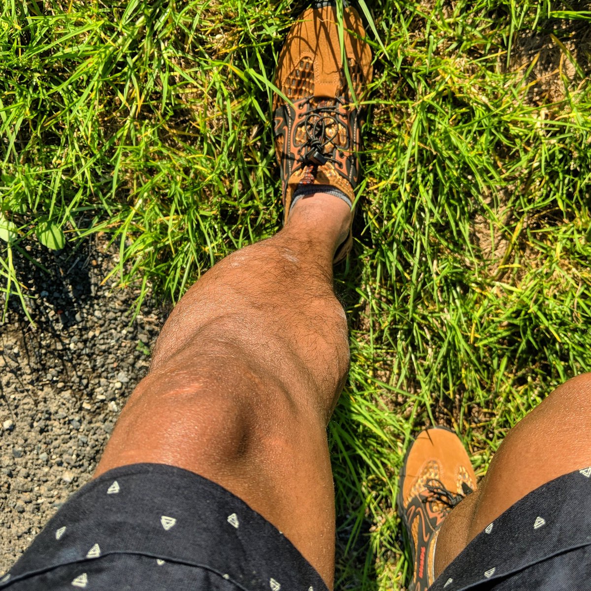 ErandaArt's tweet photo. Hike #nugadesigs  #hike #hikeyorassoff #hike2live #hiker #tracker #mountainer #walktothetop #walktogether #hikewithme #hiketothetop #beauitful #photography #photoinsta #hikeforinstagram #instagram #lovelife #adventrue #climbing #sportislife #sportandhelth #healthy #welbeing #shoe https://t.co/SYZSD2aXZJ