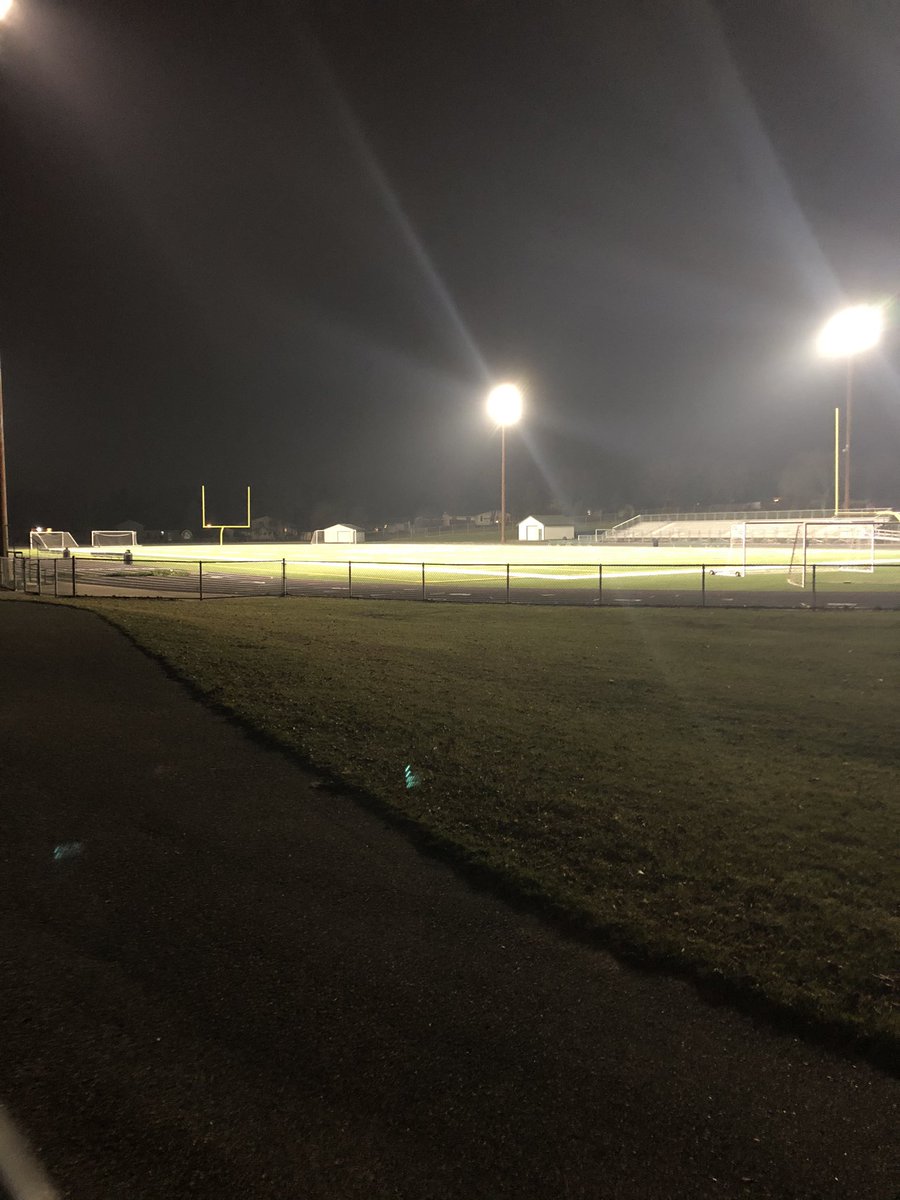 2k19Park's tweet photo. Tonight Wolfpack Stadium told us “There is light at the end of the tunnel”. To the Class of 2020 not just at Park, but all over Minnesota, there are no words that describe the amounts of sorrow that we superfans of the past, feel for every single one of you. #BeTheLightMN 💚💡 https://t.co/iLfsNNS2hK