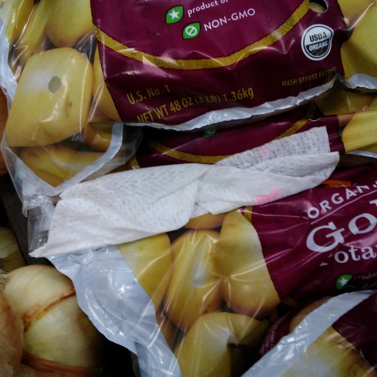 bonvoyagie's tweet image. I work in a supermarket. People ditch sanitizing wipes all over the place. Occasionally I have time to take a photo before I throw the wipe and the affected food into the garbage. Like today. #selfabsorbed #PA #retaillife