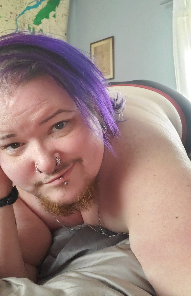 fenixwilde's tweet photo. Looking forward to being able to touch again, but until then sessions are available, including distance domination or submission.

Contact me for:

-sexting

-live phone sex or custom audio

-live video sessions or custom videos

-tarot or astrology readings via phone or video https://t.co/ZB1ECYOJTu