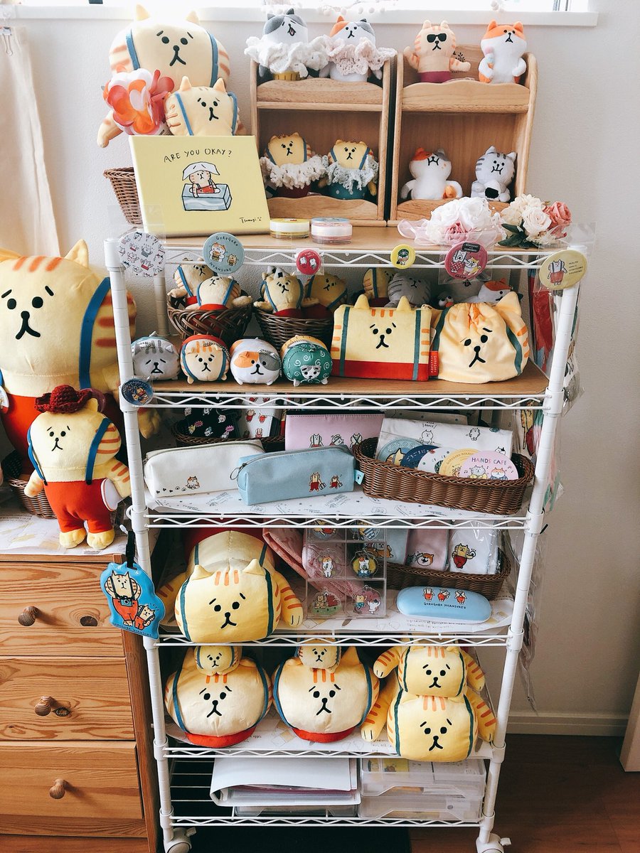 gorogoromeg's tweet photo. 先程は殺伐とした投稿すみませんでした🙏🏻

にゃんすけ部屋をすこし整理
足りない部品があった〜💦
まだまだ改良中🤔
タオルをどう陳列すれば良いか悩みます💦
いっそカーテンにするか？🤣

#ごろごろにゃんすけ　#マインドウェイブ 
#にゃんすけ部屋
#右側のみ
#左側恐ろしいことに https://t.co/xLiJyYtdy6