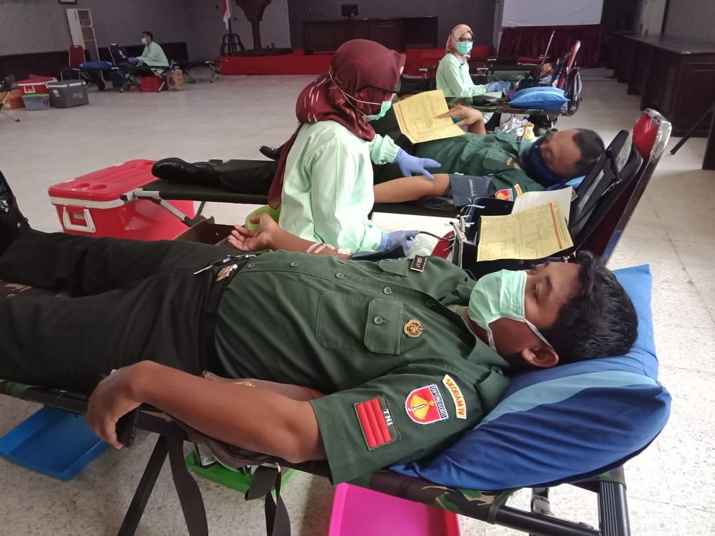 Pmi Kabupaten Semarang On Twitter Terimakasih Kepada Kodam Iv Diponegoro 7 4 Yg Telah Melaksanakan Donor Darah Di Saat Stock Darah Tdk Mencukupi Kebutuhan Pasien Di Rumah Sakit Tetap Dg Protokol Pencegehan Virus Corona