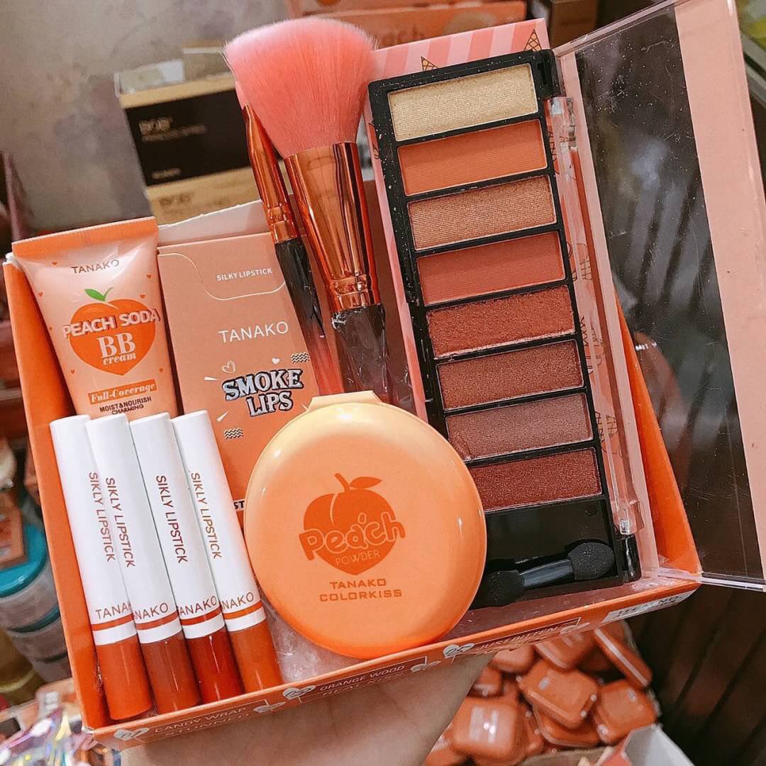 ShoShoping's tweet photo. #ส่งเซตละ330- แท้💯💯💯 💝💝💝💝

Peachy 1 ~ 🍑🍑
เซตเมคอัพ 10 ชิ้นราคาหลักร้อยต้นๆ โทนส้มอิฐส้มนู้ดโทนพีชประกอบไปด้วย 📌📌
.
🍑บีบีครีมลูกพีช + แป้งพัฟลูกพีช + แปรงแต่งตา + แปรงปัดแก้ม + ลิปสติกสโมกกี้ 4 แท่ง + พาเลทอายแชโดว์โทนส้มพีช 1 ชิ้นค่า 🍂

ส่งราคา 330 🎇🎆🎇🎆🎇 https://t.co/fwKXYs8nKt