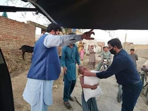 mazharali48's tweet photo. @Ali_MuhammadPTI بے شک! بھوک زندگی کےسارے بوجھ اُٹھانا سکھا دیتی ہے. 😭 https://t.co/eWqyRp7JoL