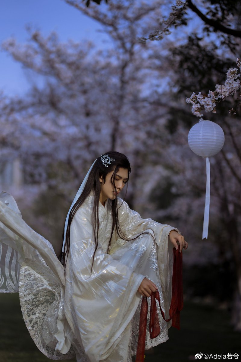 Millennialwait's tweet photo. 玖柯9k 😍
[ New Hanfu Photoshoot ]

#玖柯9k #HanfuStar https://t.co/OUb9xZxjuH