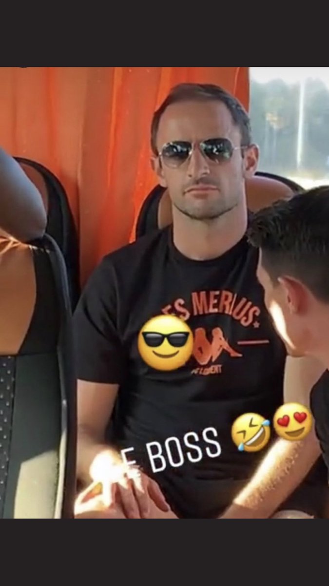 pierrot2497's tweet photo. Joyeux anniversaire au boss du fcl https://t.co/dGoXDO0Yk4