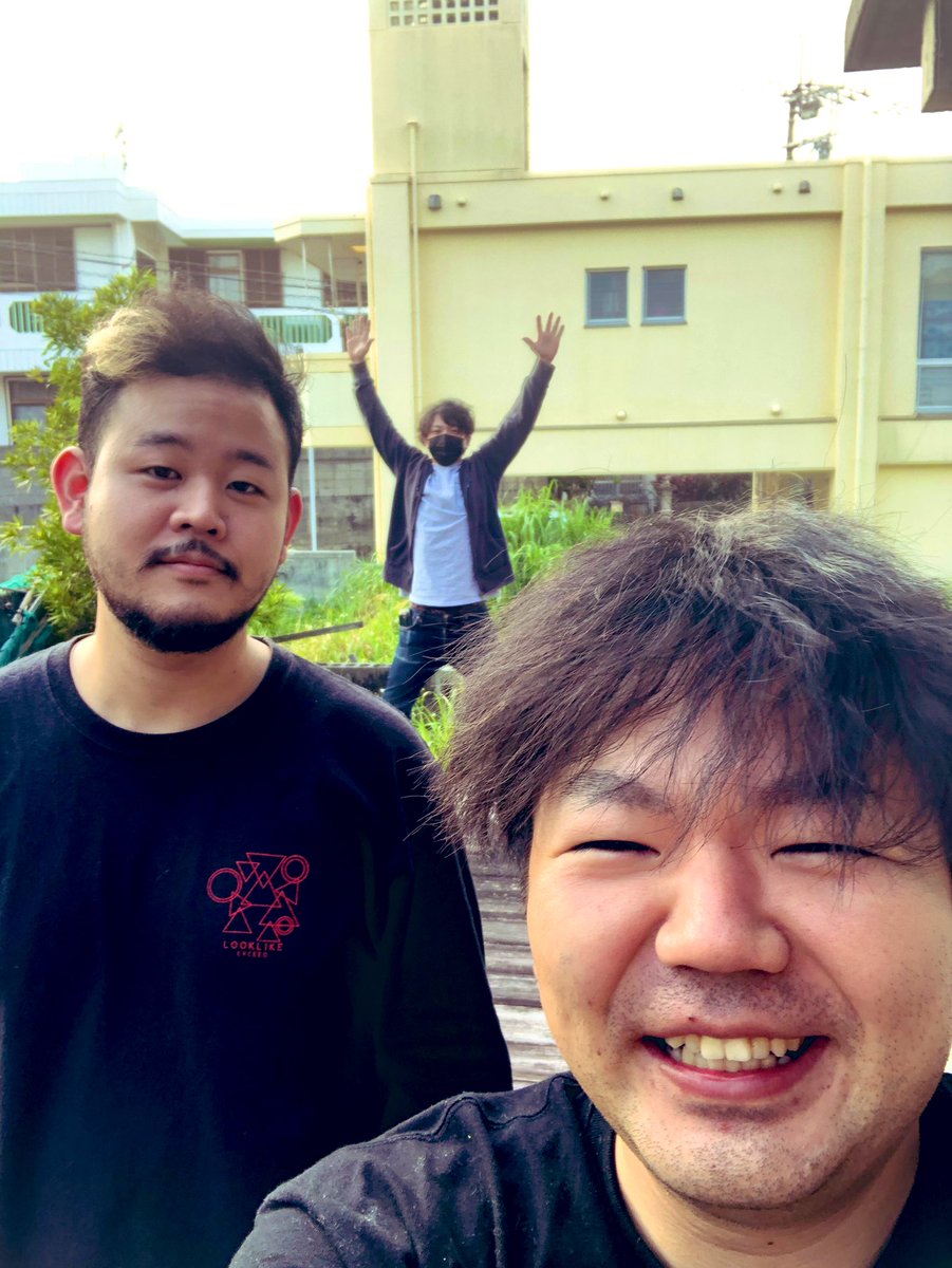0609hiyu's tweet photo. BIRDLANDまで行きたかったけど、僕らは最悪の事態のことを考えたら今は大人しくしておくことにしました。
最後にひぇあふぉうと一緒にライブしたかった気持ちは完全に不完全燃焼だけど、我慢。
画面越しではあるけど最後にあいつらどんなライブするのか楽しみ！！ https://t.co/YQXpmVx2Md