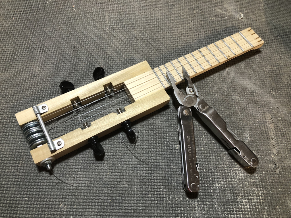DanielHulbert's tweet photo. Building a Ukulele with Basic Hand Tools https://t.co/JwopzPuGDY https://t.co/Yg3oMY6vZb