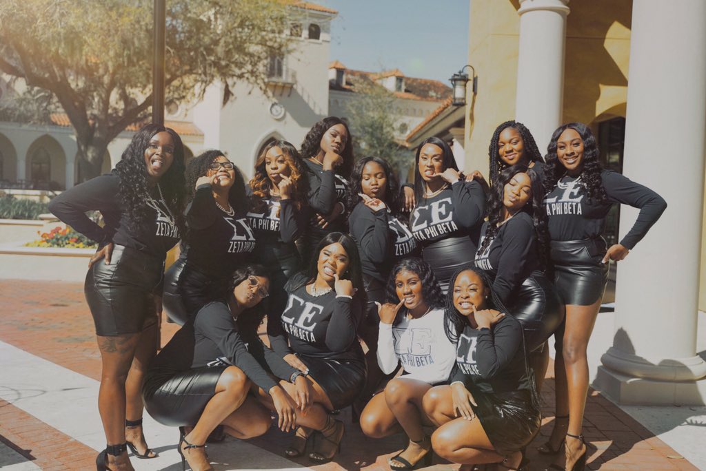 alexxis_harris's tweet image. Happy Charter Day @SigEpZETAS!
💙🥳✨😭🕊💙

#SigEpMade 
#42YearZ
#Sophisticated
#YourFavoriteChapter