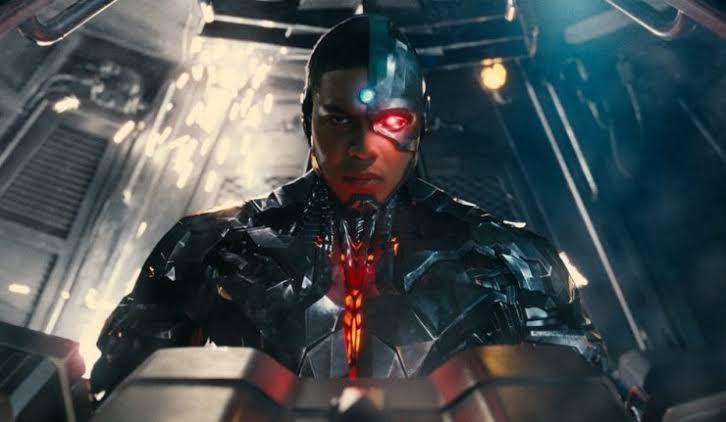 WHO DO YOU THINK IS GONNA WIN?CYBORG or VISION