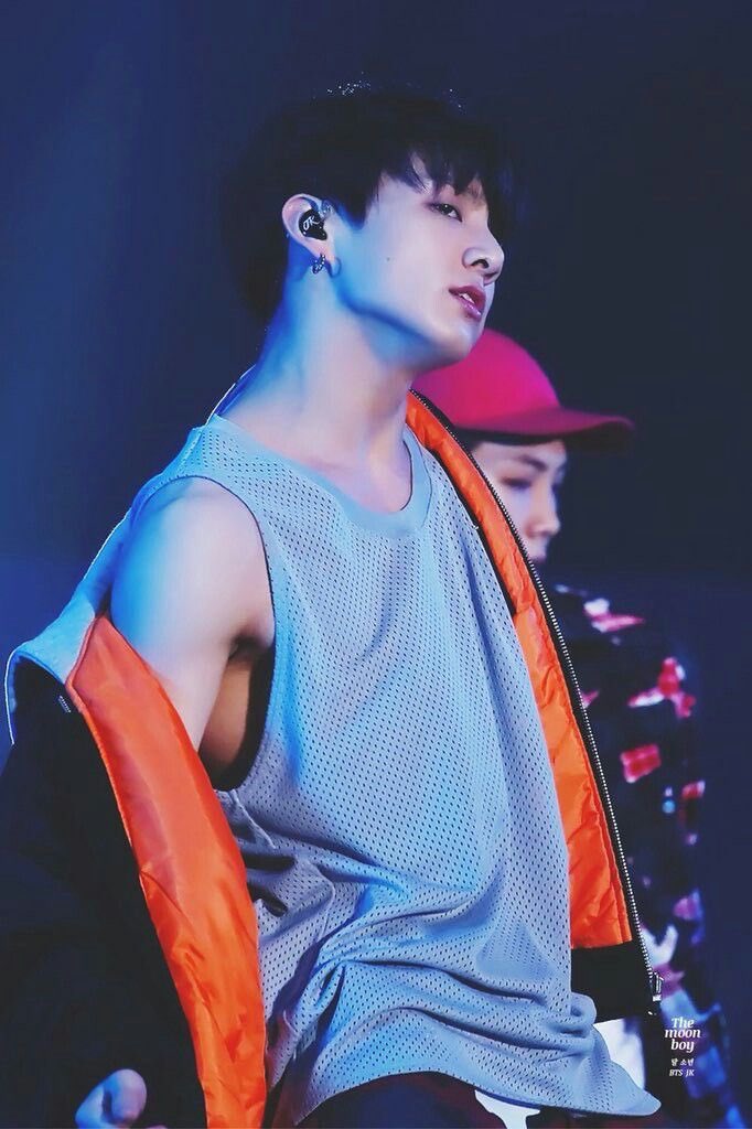 Jungkook is sleeveless tops — a thread we all need