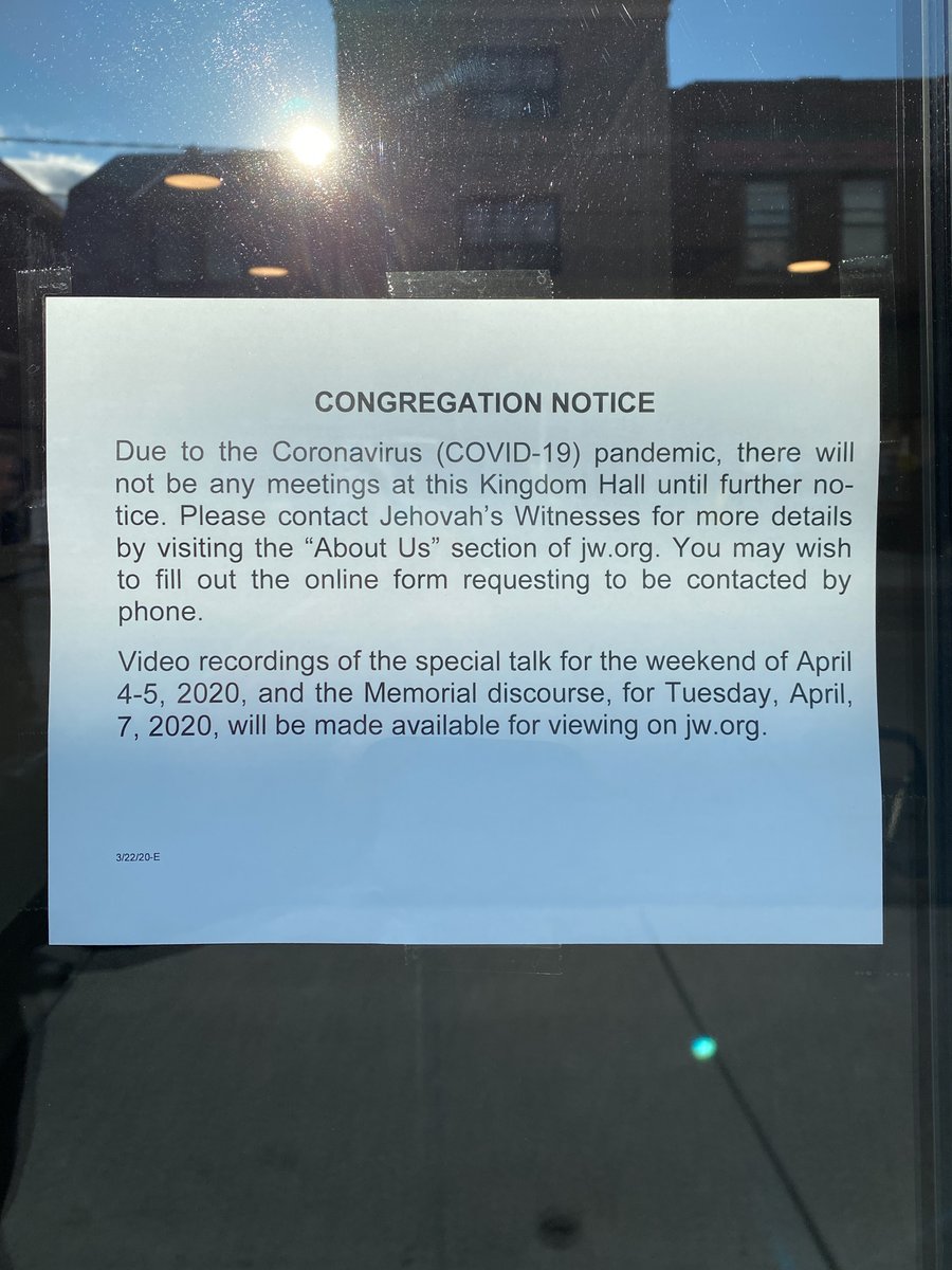duetocovid19's tweet photo. Some COVID-19 messages from places of worship around Toronto.

📸@hyfen https://t.co/qwVPkW4C8F