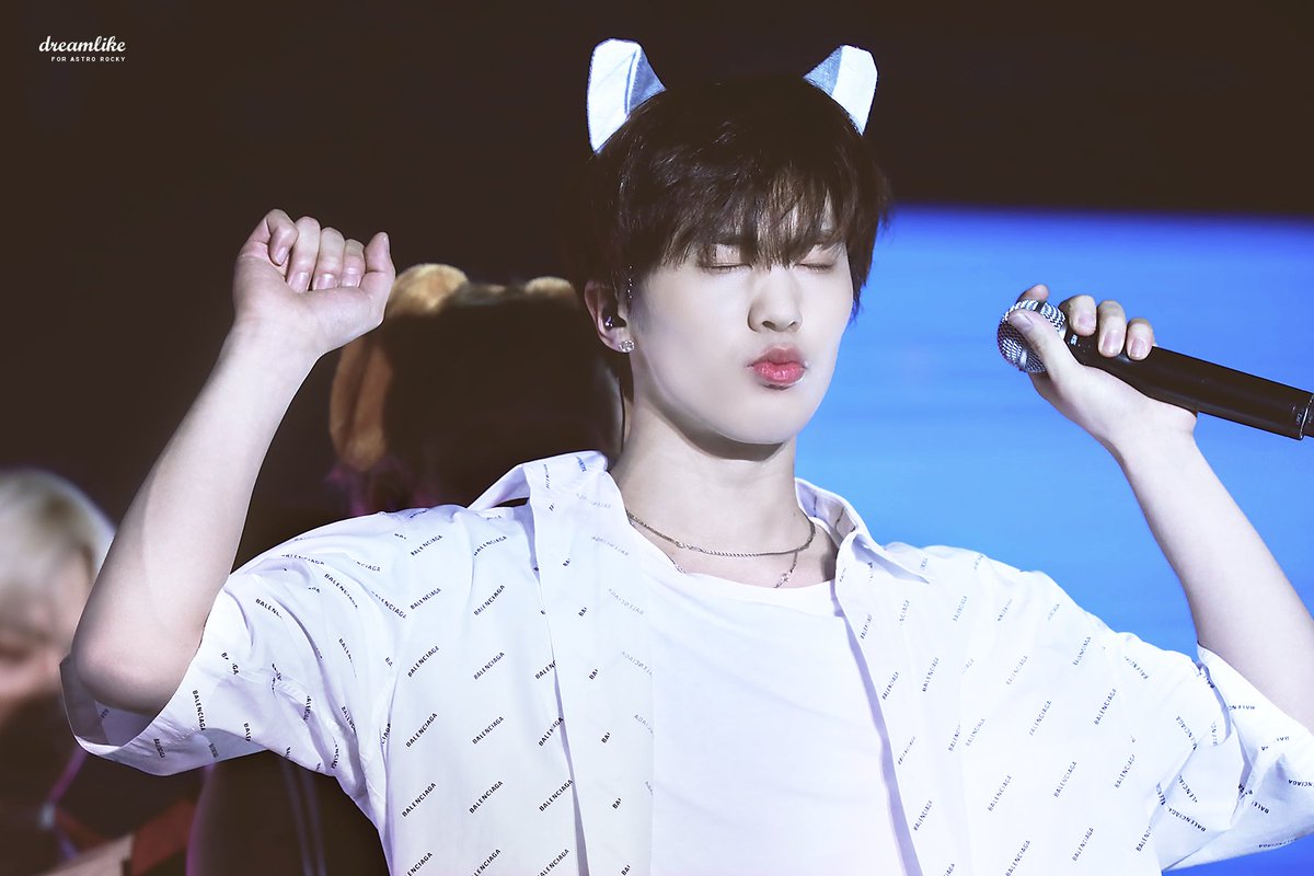 𝘱𝘰𝘶𝘵𝘺 𝘮𝘪𝘯𝘩𝘺𝘶𝘬𝘪𝘦[𝘵𝘩𝘳𝘦𝘢𝘥] @offclASTRO  #라키   #박민혁   #아스트로_라키