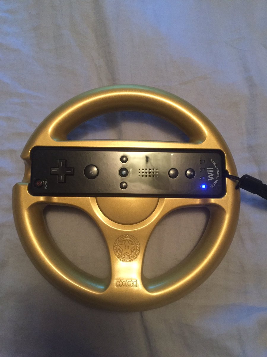 indecision6's tweet photo. #MarioKart8 online with my best friend. https://t.co/VHowbFqELg