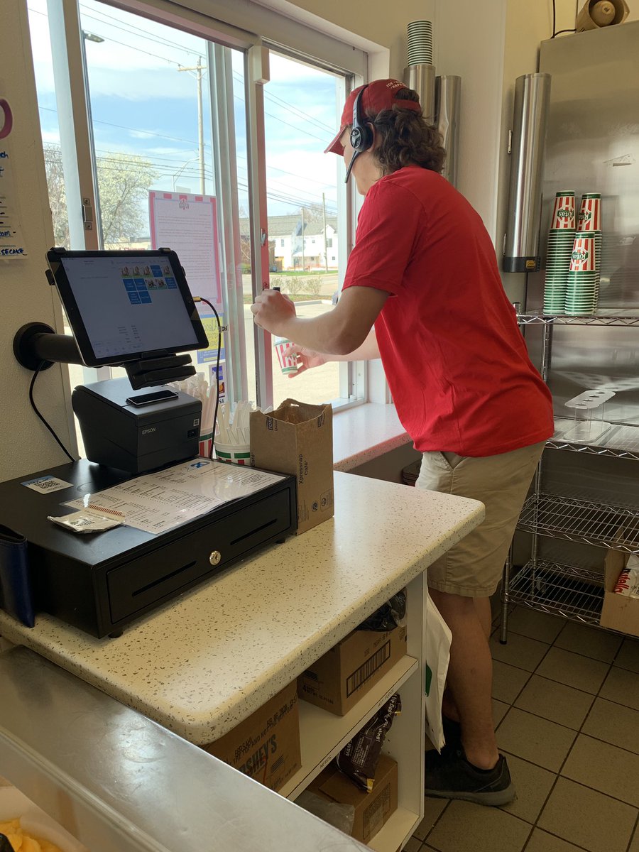 rengelcarson's tweet photo. Thanks you too @Nick2Quick21 for the nomination for the @MyInnerWarrior1  Quarantine Challenge I have been staying busy and serving up happiness I nominate @matt_moore37  @mason_davis4 @gkstacy10  post and tag 3 others or donate 5$ https://t.co/VGoMBEfo2k