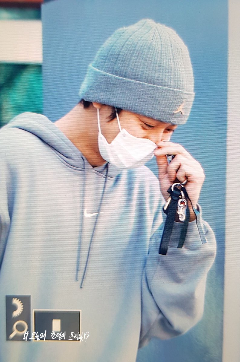 eden_itsss's tweet photo. 이.. 로맨티스트들아.... https://t.co/rr55eZJ4AW