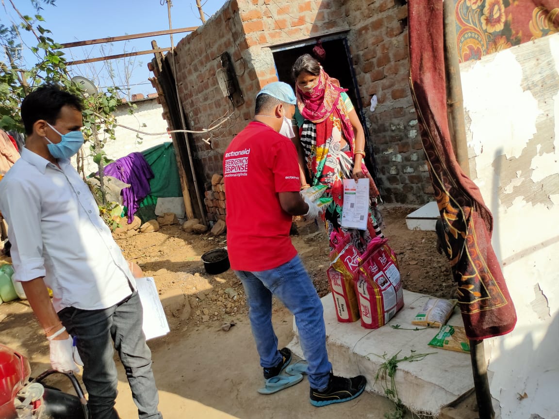 Each essential ration kit is good for a family of 5 for a week; that means 100,000 kits = 1 crore meals (10 million meals ~= 100,000 * 7 days * 3 times a day * 5 family members).We are leaving no stone unturned to help as many people as we can.[2/5]