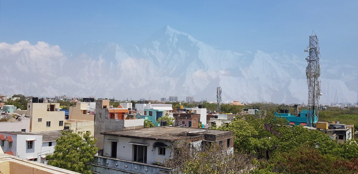 nixyyyyyy's tweet photo. Day 11 of quarantine: 

I live in East coast road, Chennai, Tamil Nadu. This is the view of Mt. Everest from my terrace. 

Effects of reduced air pollution 😯😯

#IamAlso 
#LockDownFx https://t.co/3dhFNuW5Ew