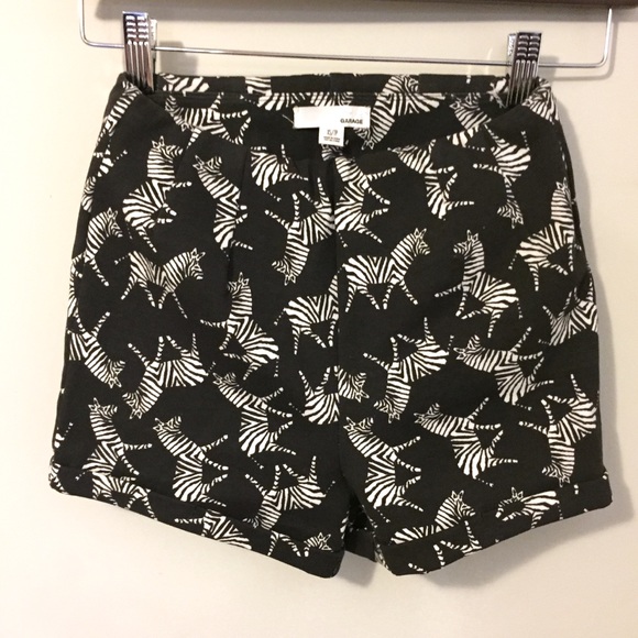 scarysarey's tweet photo. So good I had to share! Check out all the items I'm loving on @Poshmarkapp #poshmark #fashion #style #shopmycloset #10crosbydereklam #oneil #garage: https://t.co/liMfU0ejYS https://t.co/5LDX1rhAtp
