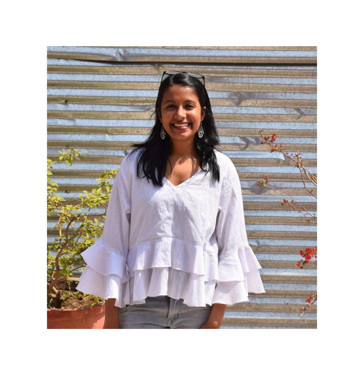 booksonthemetro's tweet photo. #HumansOfBODM 🌻
Nikita was in 11th grade when she read an article in the newspaper about Books on the Delhi Metro. Afterwards, she devoured every information about us and decided that when she would start college she will hunt down our books. https://t.co/2dNZbw0mLn