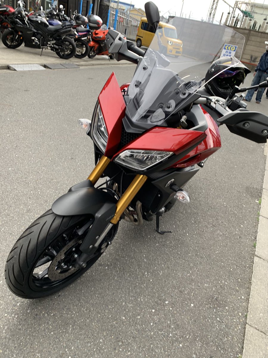 Ryobakama2's tweet photo. 正解は
mt09トレーサーでした
納車しちゃいました https://t.co/xmOwVMOluc