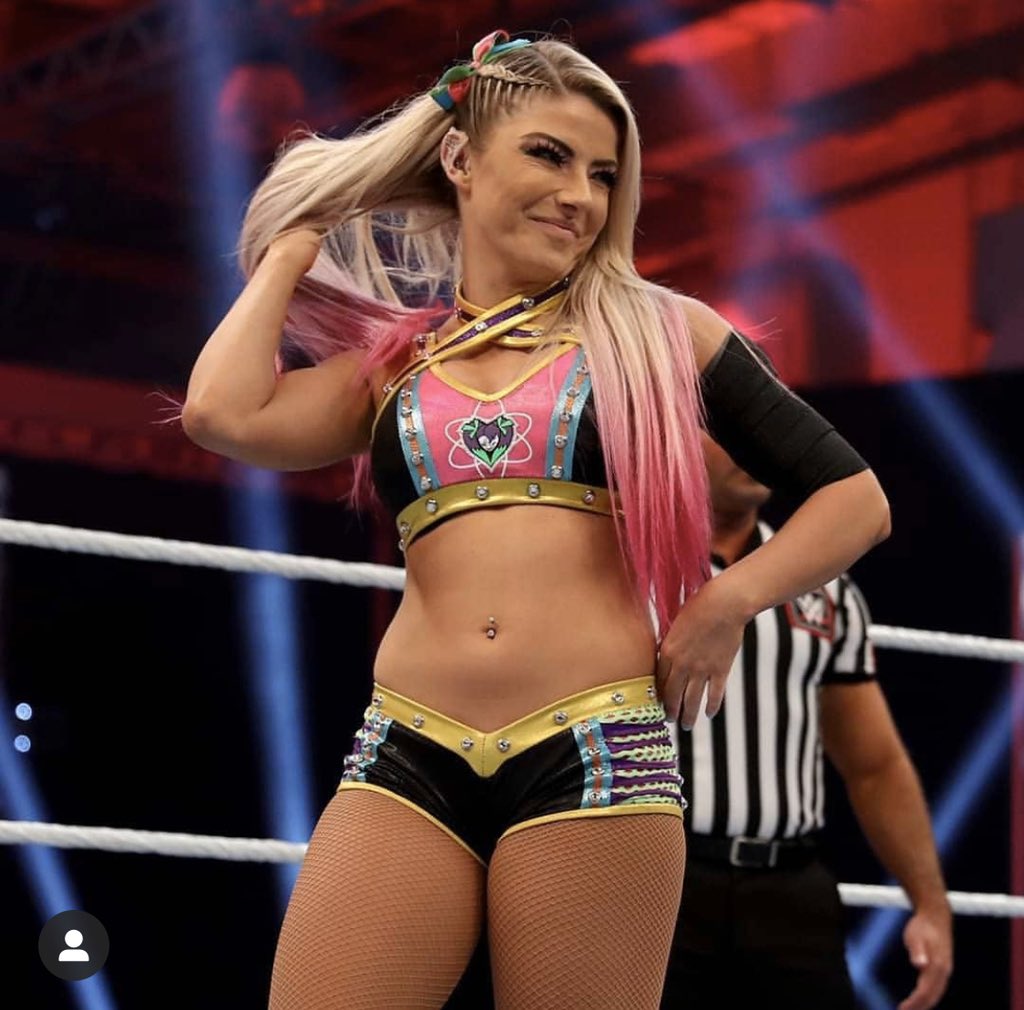 Is she the cutest human being ever 😍🥰