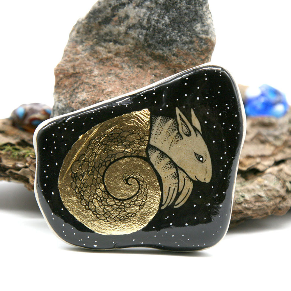 rainbowmarleo's tweet photo. Borrahs... It's fossilized friendship that persists ever.
https://t.co/sxPza5ms7g
#paintedrock #ammonite #hermitcrab #animalmorph https://t.co/S2kj6bYEBw