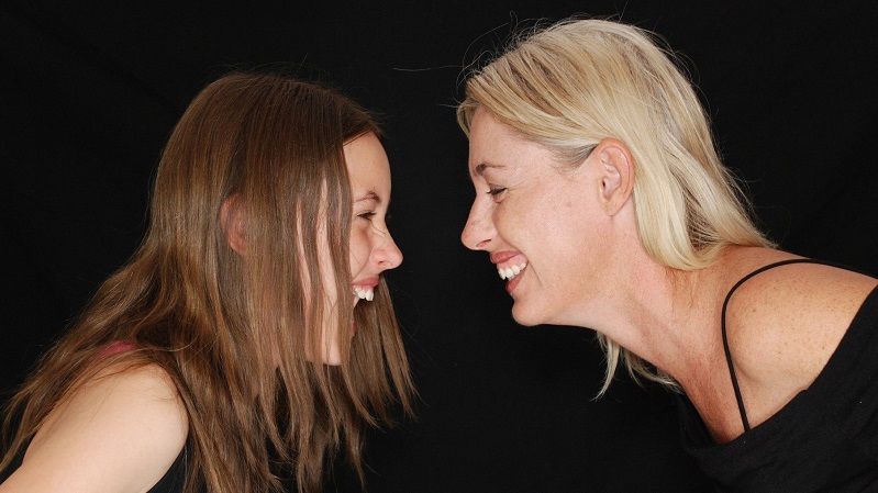 DerbyUniOnline's tweet photo. Why recording the sound of your own laughter can improve your sense of wellbeing. Freda Gonot-Schoupinsky of #DerbyUniOnline explains all, complete with video and audio, in this new blog: https://t.co/EmIChTRkVc

#Laughie #Wellbeing https://t.co/pM5Rgp5INM