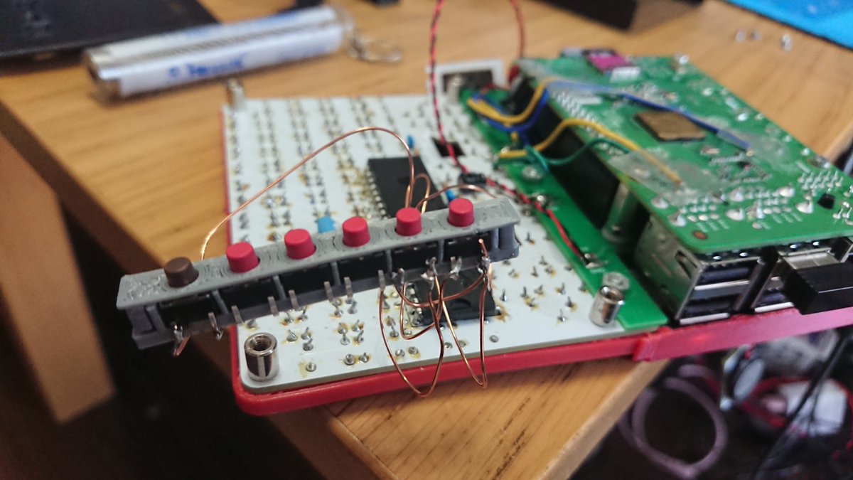 tnbyki's tweet photo. #hyperkeyboardpi
#ht82k629aにて、f1+fnでf11の予定だったんだけど、うまくいかない(T-T)
f1単品なら c16+r6で上手く行ってるんだけど、fn c16+r7おしながらでもf1になる( ノД`)… https://t.co/SrTlyuAmth