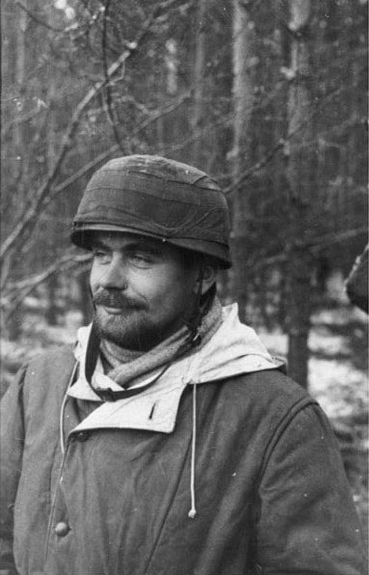 FBayonets's tweet photo. Chilled yesterday, so lots to do today #doingday #fallschirmjäger #German #WW2 #historicalwargaming #tabletopgames #wargaming #fixbayonets https://t.co/J1vemgq32Y