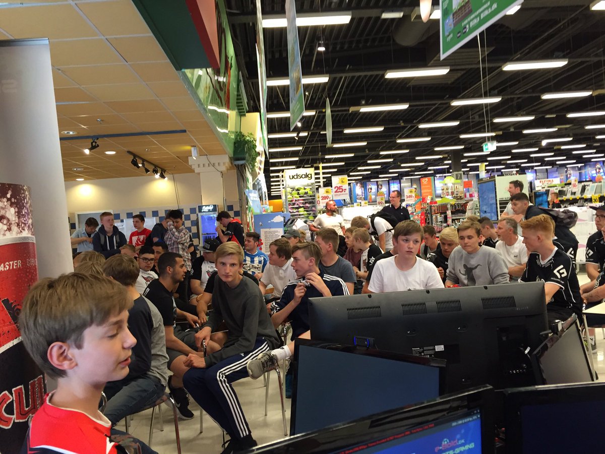 Simon Juul Mortensen tweet media