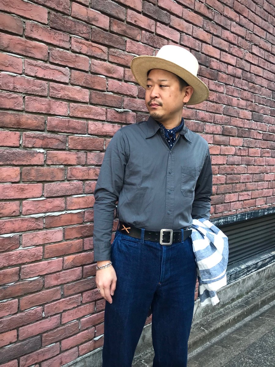 ドライボーンズ 名古屋店 New Arrival タイドアップも出来る プレーンな使えるワークシャツ 表情のあるヘリンボーン地で 全5色展開 Herringbone Work Shirt Color Charcoal Kahki Brown Off White Gray Size S M L Drybones ドライ
