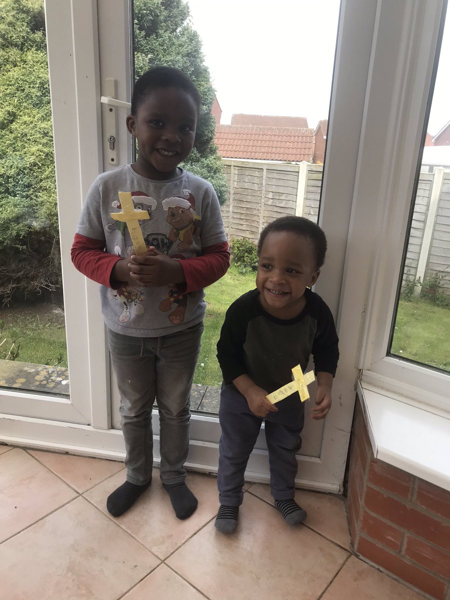 talk_cjay's tweet photo. @foundation20191 Happy Palm Sunday with love from Kamsi and Ebube.

Warm regards to Miss Wilson, Miss Adamson, Miss Appleyard, Mr Krlic and all my friends too all over the world @foundation20191 https://t.co/eIXQ17lf4K