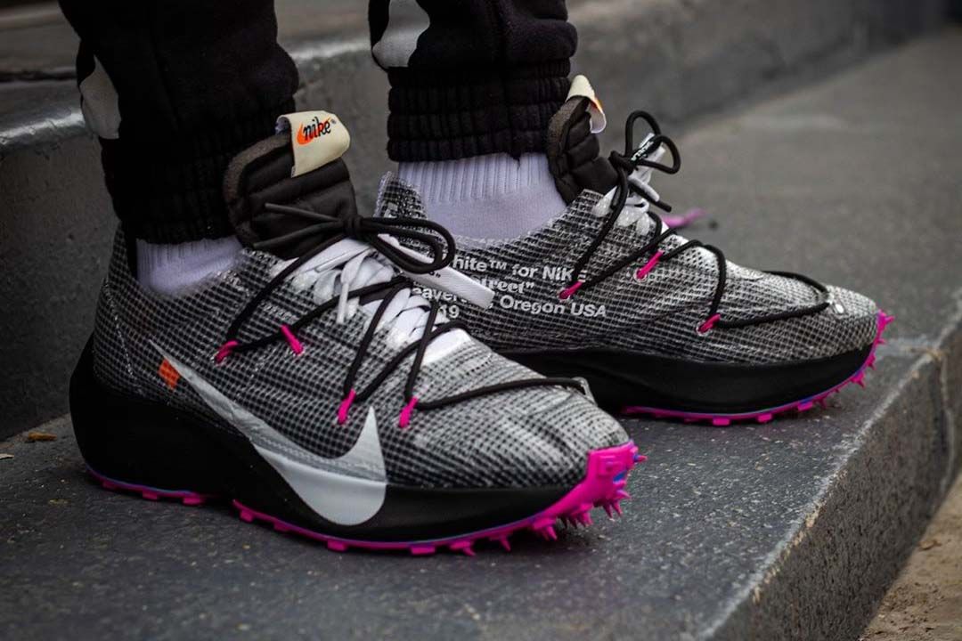 off white vapor street black