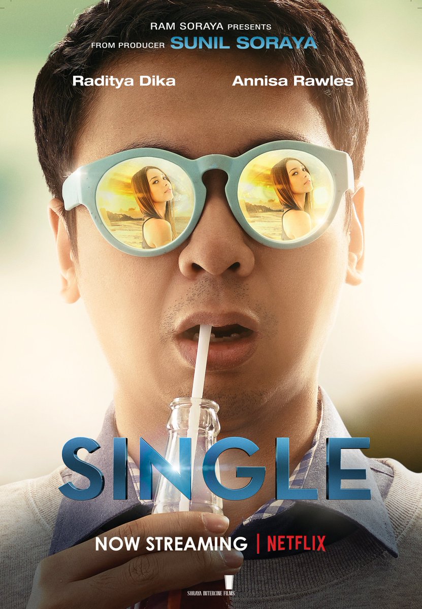 sorayafilms's tweet photo. Film Single yang diproduseri Sunil Soraya dan disutradarai Raditya Dika ini sudah bisa kalian saksikan di Netflix. Jadi untuk kalian yang jomblo, film Single cocok banget buat nemenin kalian #DiRumahAja.

#SorayaFilms
#FilmSingle https://t.co/kUiY4H0Qo2