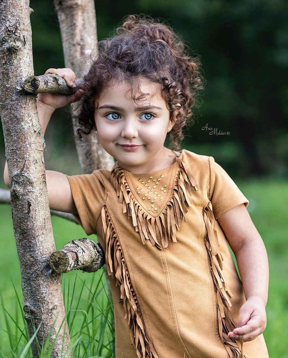 abhilashsinghc9's tweet photo. The little girl from #Iran #Anahita_Hashemzadeh, whose #smile was declared the #most_beautiful in the #world. Look at her pictures u will feel well in this troubled time.
#guitarmonksocial https://t.co/1mtU37RYE5