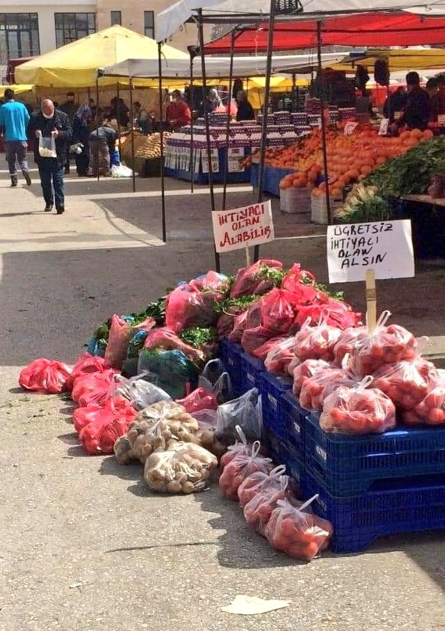 iyi insanlar iyi ki var..
konya dumlupınar pazarı