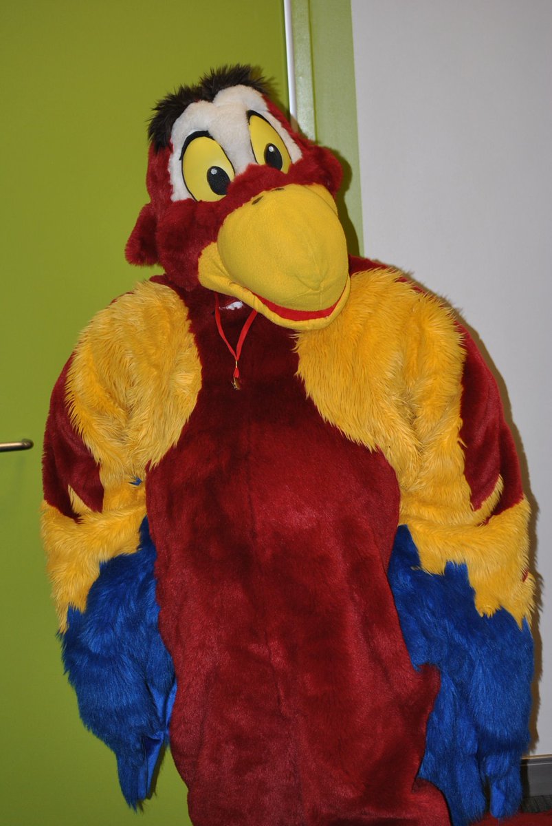 baccala30's tweet photo. From my archives at FC 2014 in San Jose, CA. #FC2014 #furry #fursuit https://t.co/2TvWBJepz8