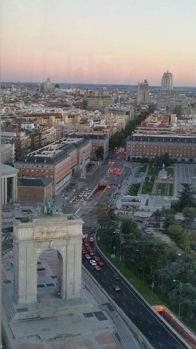 EPIAblogidiomas's tweet photo. Volveremos a pasear de la mano por Madrid ✋🏻
#quedateencasa #quedateEnTuCasa #yomequedoencasa #forapior #ficaremcasa #FiquemEmCasa #stayhome #stayathome #flattenthecurve #epia #bleibtzuhause #bleibzuhause #bleibtgesund #cuarentena #quarantine #quarentena #quarantäne https://t.co/xNBPyAtQmE